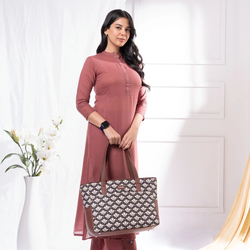 Travel Tote Bag - Bidri Kaiser
