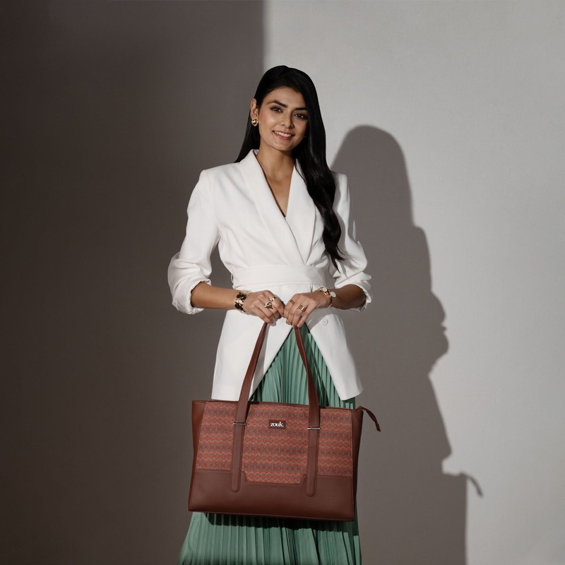 Zouk Gwalior Twill Maya Multitasker ToteBag