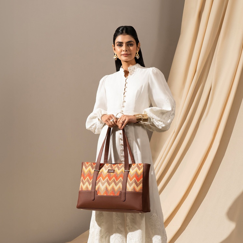 Zouk Tidal Wave Maya Multitasker ToteBag