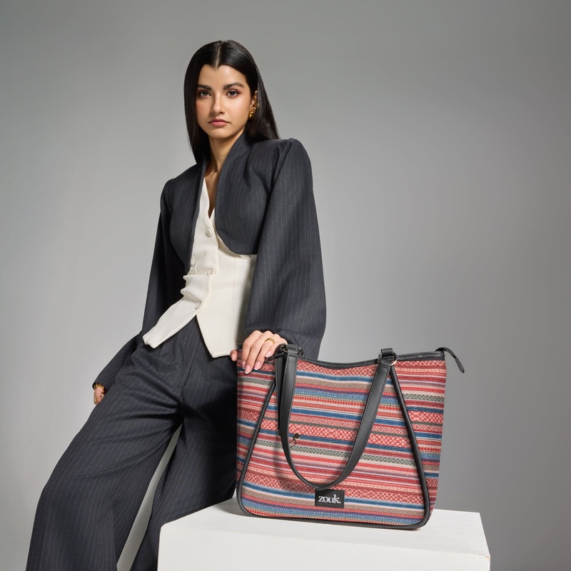 Rhea Kapoor Naisha Tote Bag - Assam Tapestry