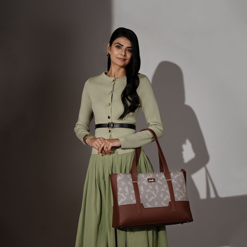 Zouk Aravalli Abstract Maya Multitasker ToteBag