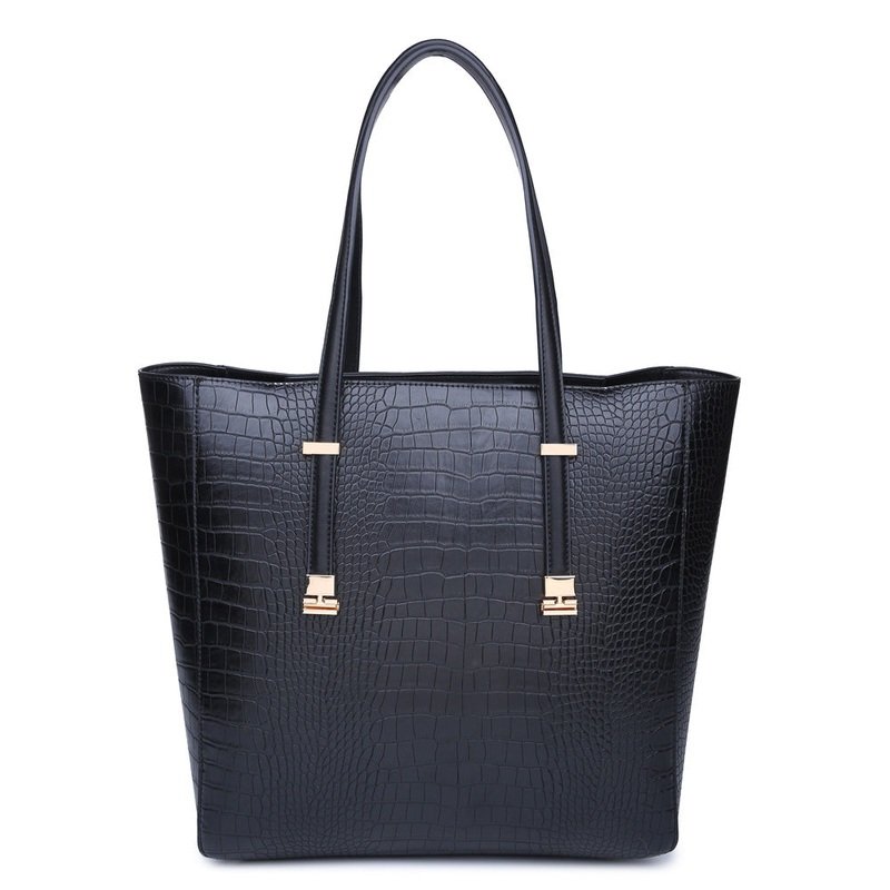Claudia Tote