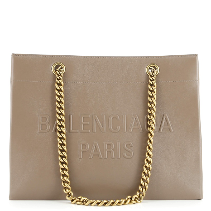 Duty Free Chain Tote Leather Medium