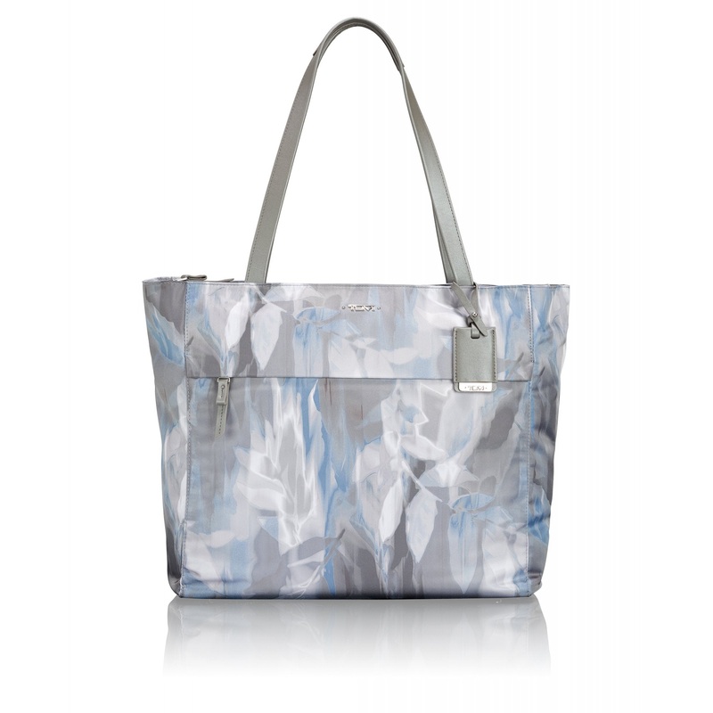 Voyageur M Tote