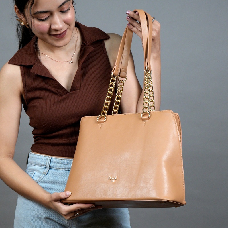 Dxb Beige Large Tote Bags
