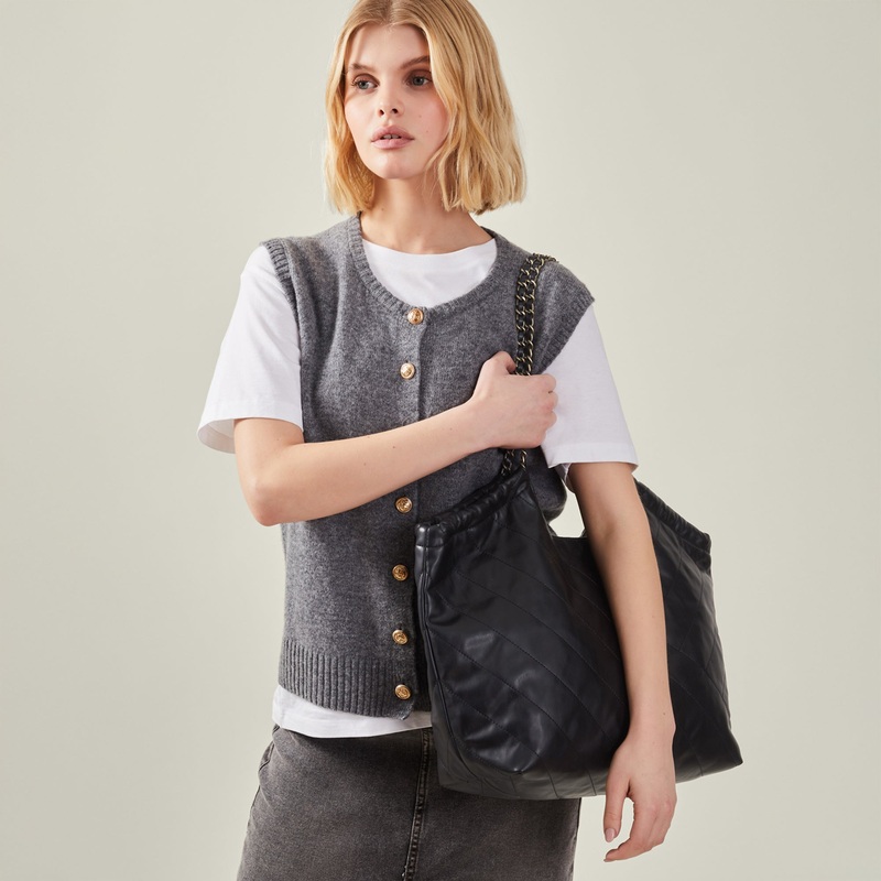 Black Chain Strap Faux Leather Shoulder Bag