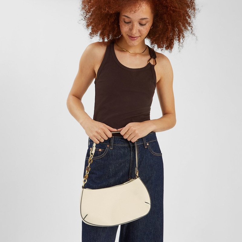 Cream Chain Strap Shoulder Bag