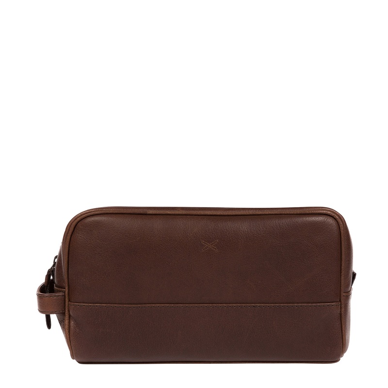 'Bowfell' Malt Leather Washbag