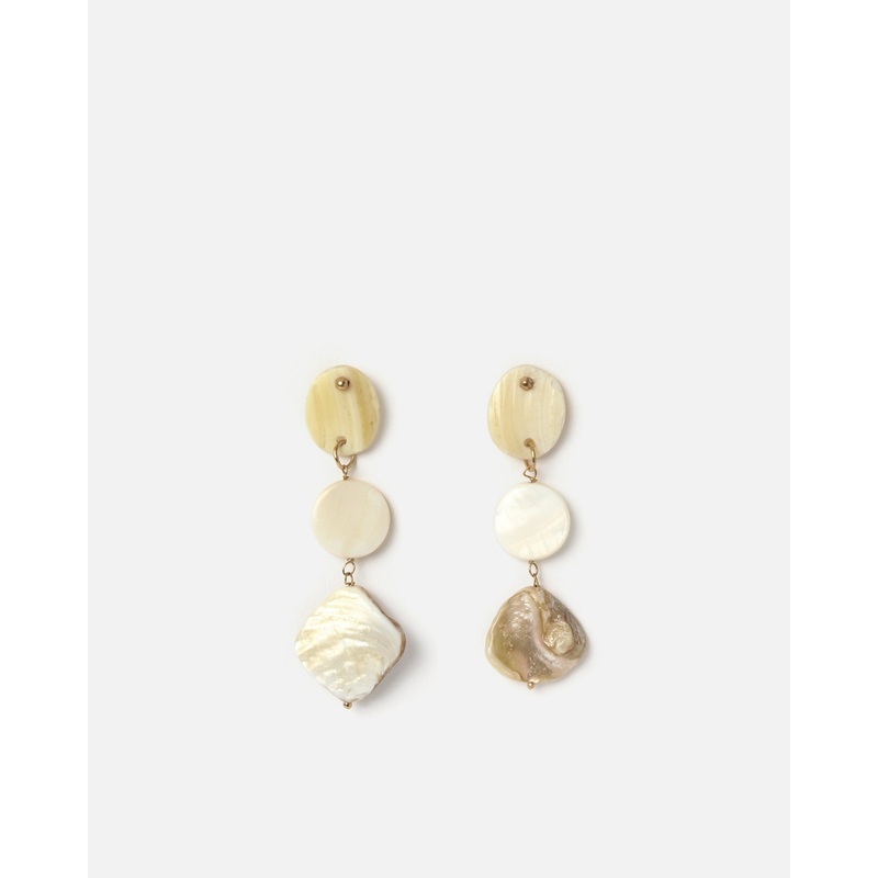 Akira pendientes largos
