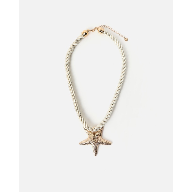 Serena collar con colgante en forma de estrella grande