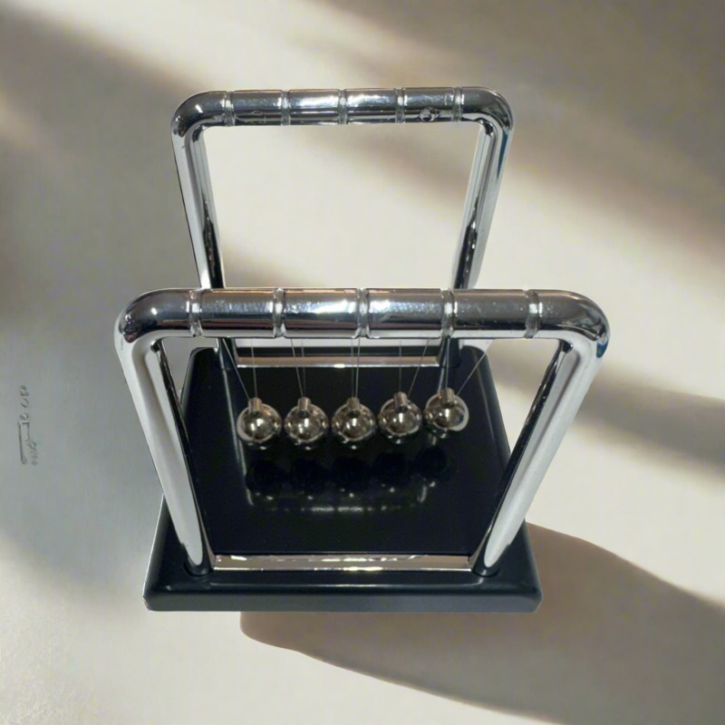 Desktop Newton's Cradle Balance Balls