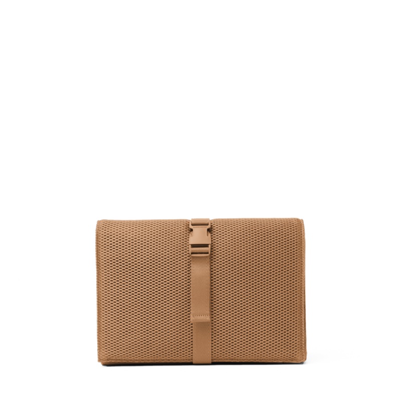 Joey Changing Kit in Camel