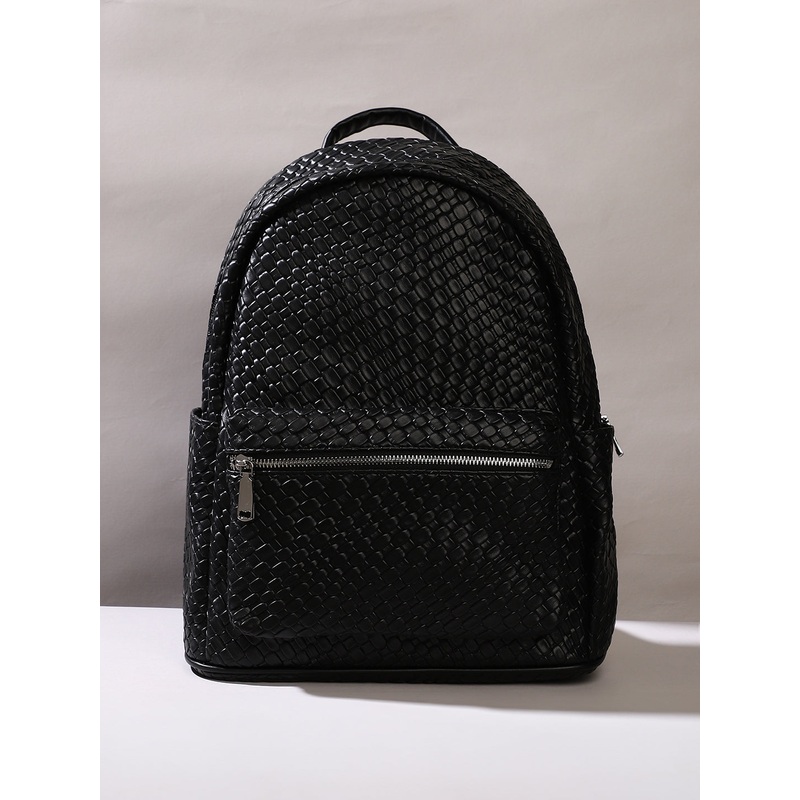 The Weave Curve Backpack - Onyx Black