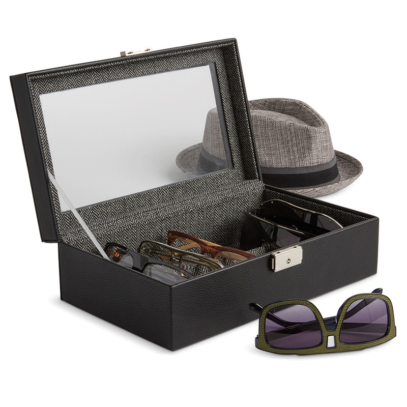Eyewear Showcase