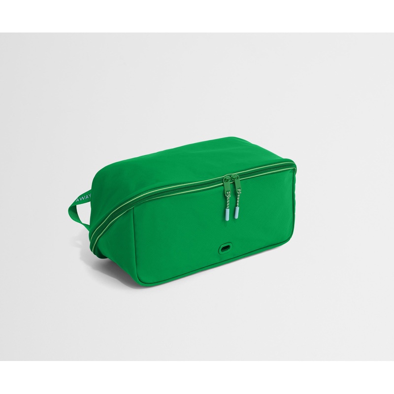 Running Shoe Cube in Clubhouse Green