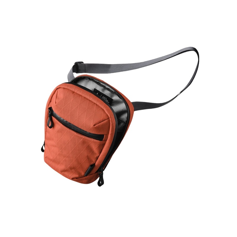 ALPAKA Vertical Sling X-Pac RX30 (Cayenne)