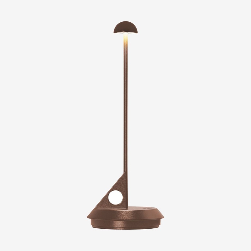 Ubiqua Lume With 198 Lumens - 2.2W 5V Power (Corten)