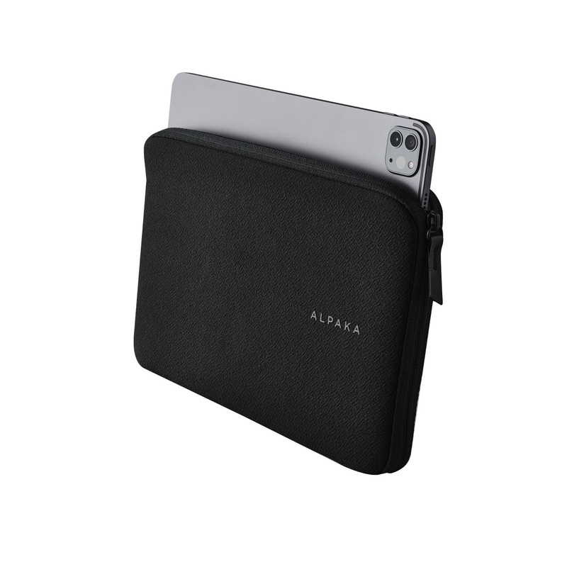 ALPAKA Slim Tablet Sleeve 11" (Black)