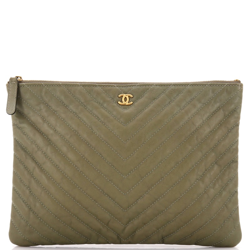 O Case Clutch Chevron Lambskin Medium