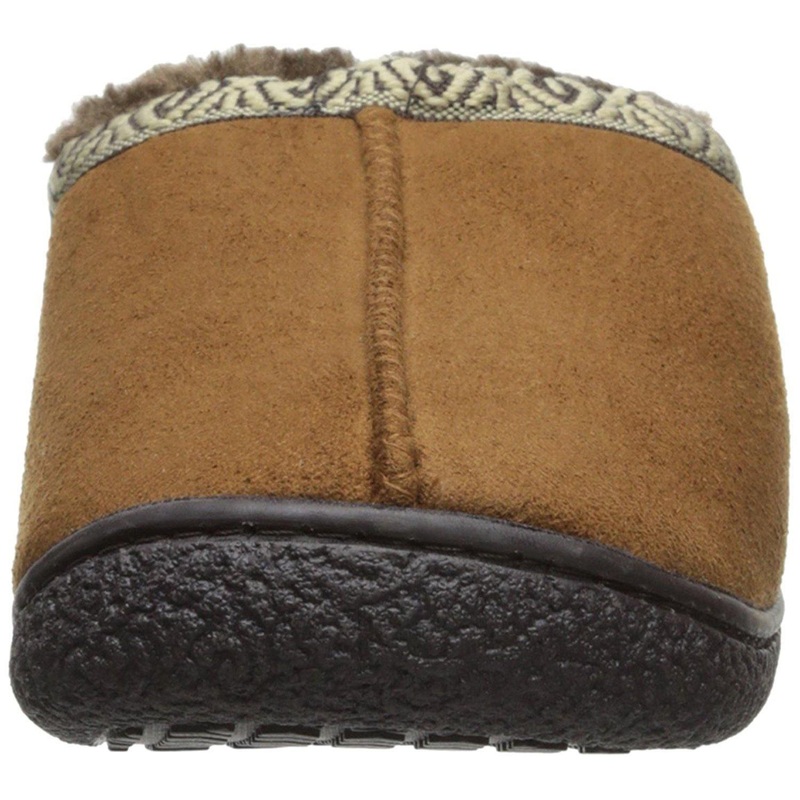 ISOTONER Men's Microsuede Slip-On Slipper (Medium - 8-9, Cognac)