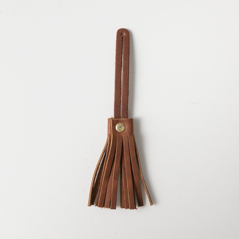 Oak Leather Tassel