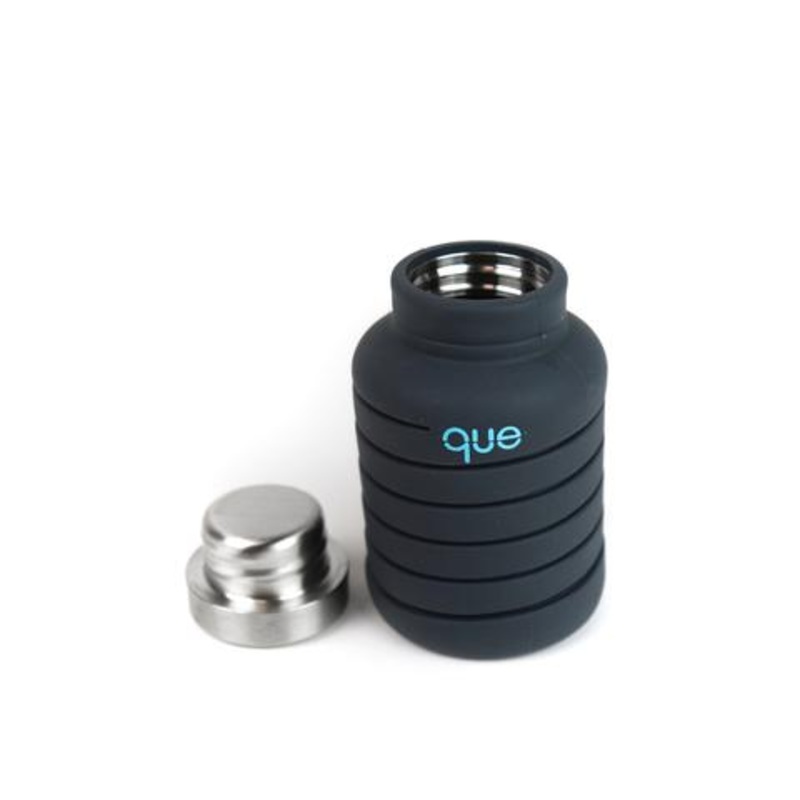 que Bottle 20oz Water Bottle Metallic Charcoal