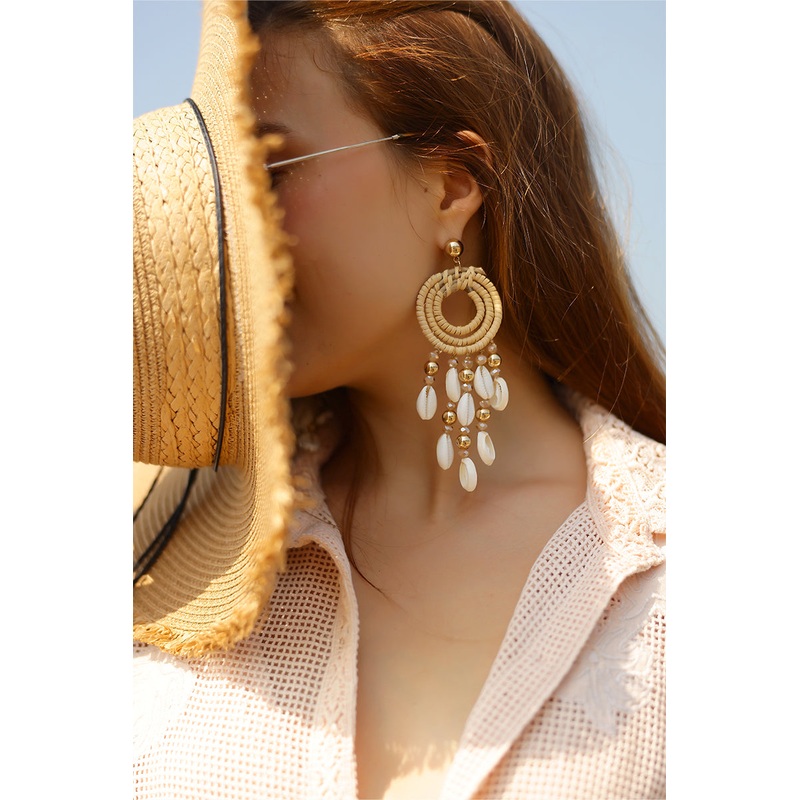 Moana's Pearls Drop Earings