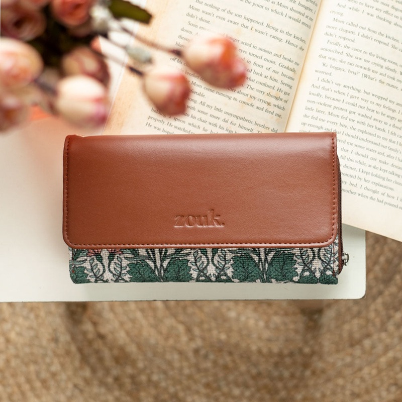 Hooghly Nouveau Wristlet Wallet
