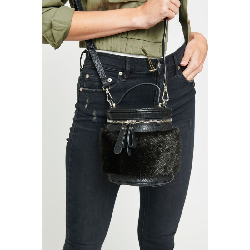 Fonda Crossbody