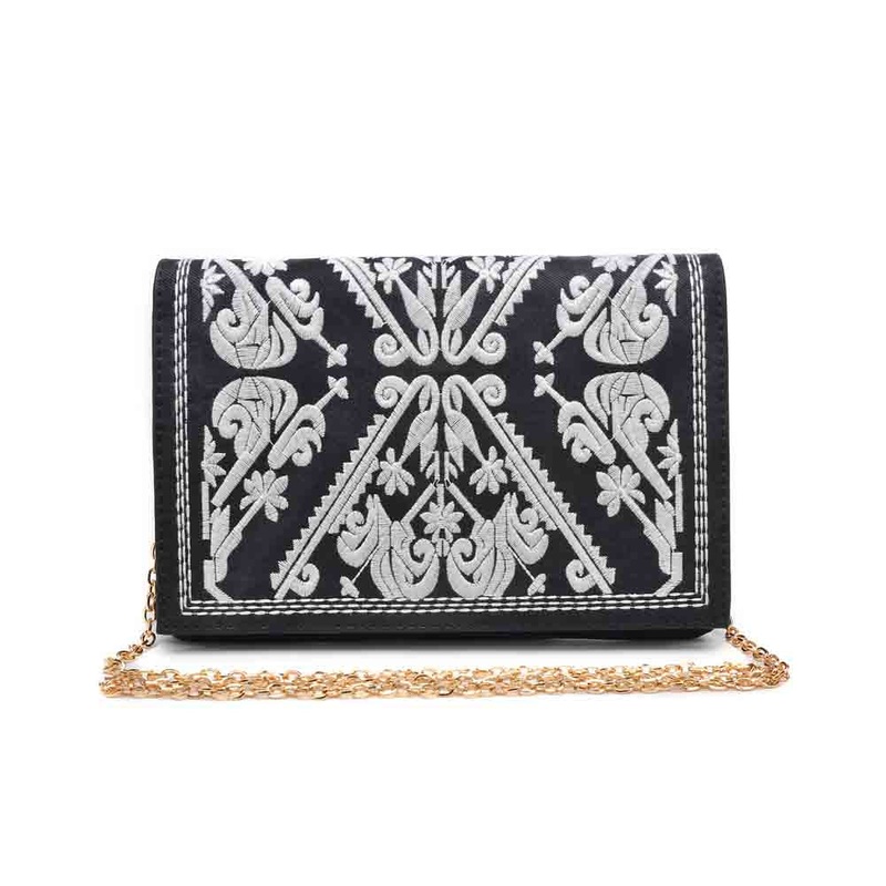 Regina Clutch